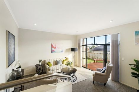 Photo of property in 19 Manara Place, The Gardens, Auckland, 2105