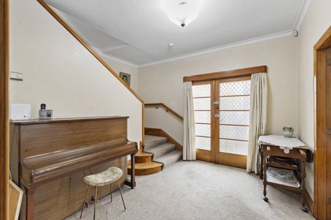 Photo of property in 212 Victoria Avenue, Hokowhitu, Palmerston North, 4410