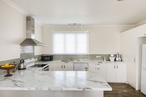 Photo of property in 7 Station Road, Marton, 4710