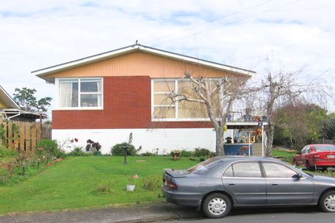 Photo of property in 14 Hollinbrigg Place, Manurewa, Auckland, 2102