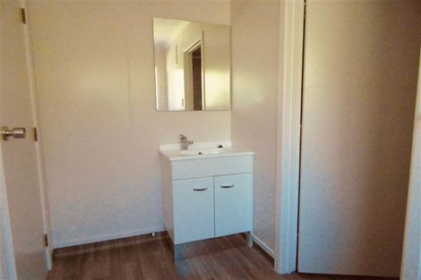 Photo of property in 71 Govett Avenue, Frankleigh Park, New Plymouth, 4310