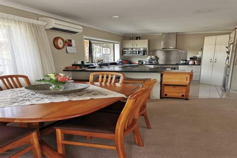 Photo of property in 7 Rarawa Place, Vogeltown, New Plymouth, 4310