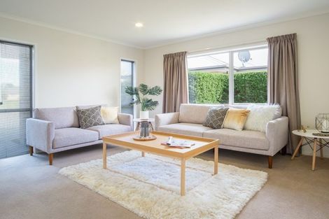 Photo of property in 21 Faringdon Boulevard, Rolleston, 7615