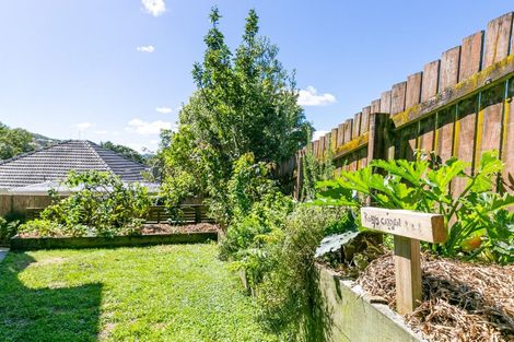 Photo of property in 4 Tui Terrace, Tawa, Wellington, 5028