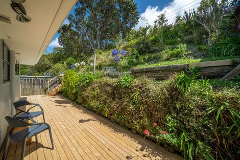 Photo of property in 2/14 Doris Gordon Crescent, Crofton Downs, Wellington, 6035