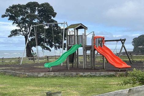 Photo of property in 22 Rawinia Place, Te Kaha, 3199