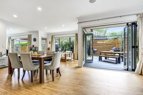 Photo of property in 43 The Esplanade, Huntington, Hamilton, 3210