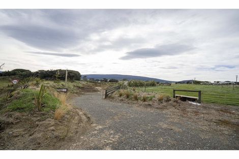 Photo of property in 20 Dover Street, Orepuki, Riverton, 9881