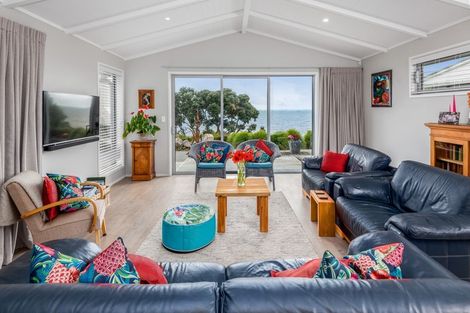 Photo of property in 43 Torkar Road, Clarks Beach, 2122