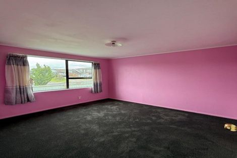 Photo of property in 3/1 Rebecca Rise, Weymouth, Auckland, 2103