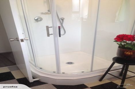Photo of property in 2/45 Blockhouse Bay Road, Avondale, Auckland, 1026
