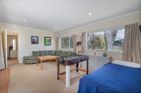 Photo of property in 30 Oyster Drive, Cooks Beach, Whitianga, 3591