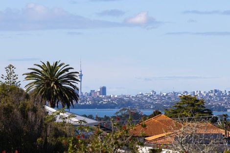 Photo of property in 1/86 Waimumu Road, Massey, Auckland, 0614