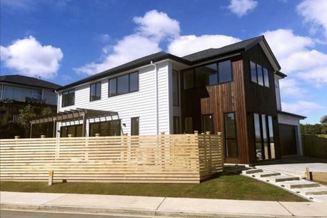 Photo of property in 5 Vazey Way, Hobsonville, Auckland, 0618