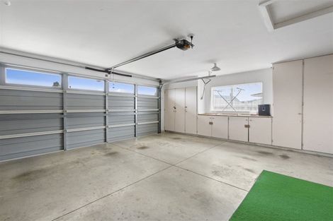 Photo of property in 2 Aitchison Place, Levin, 5510