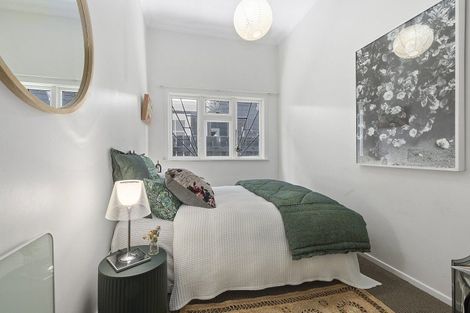 Photo of property in 96 Pirie Street, Mount Victoria, Wellington, 6011