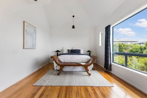 Photo of property in 32 Mandalay Terrace, Khandallah, Wellington, 6035