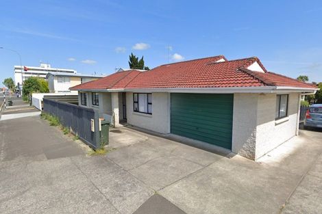 Photo of property in 1 Olympic Court, Palmerston North, 4410
