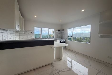 Photo of property in 8 Penlington Place, Karori, Wellington, 6012