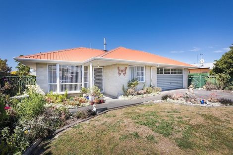 Photo of property in 21 Colonial Place, Kelvin Grove, Palmerston North, 4414
