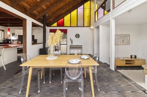 Photo of property in 195 Atkinson Road, Titirangi, Auckland, 0604