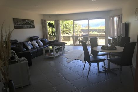 Photo of property in 49 Manly Street, Paraparaumu Beach, Paraparaumu, 5032