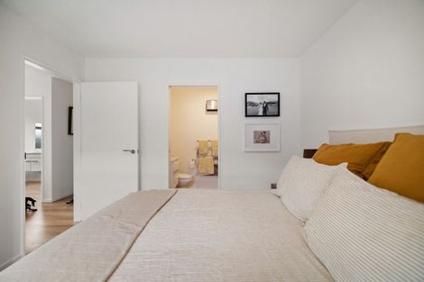 Photo of property in 5a Cone Peak Close, Lake Hayes, Queenstown, 9304