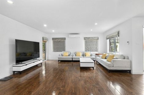 Photo of property in 77a Royal Road, Massey, Auckland, 0614