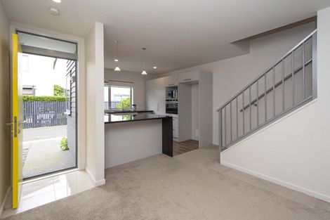 Photo of property in 5 Longueval Lane, Broomfield, Christchurch, 8042