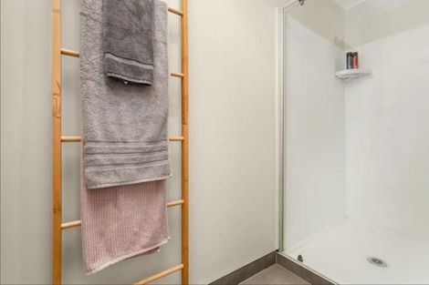 Photo of property in 4 Tatua Place, Conifer Grove, Takanini, 2112