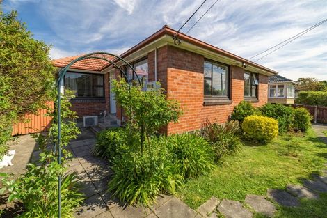 Photo of property in 28 Rowcliffe Crescent, Avonside, Christchurch, 8061