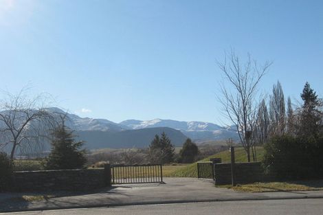 Photo of property in 24 Wellswood Way, Lower Shotover, Queenstown, 9371