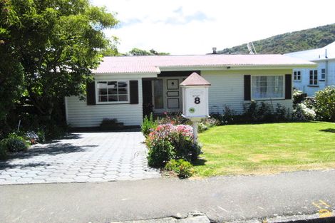 Photo of property in 8 Nicholson Road, Khandallah, Wellington, 6035