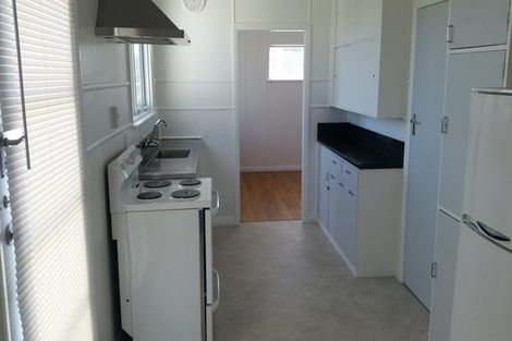 Photo of property in 2 Cambridge Street, Patea, 4520