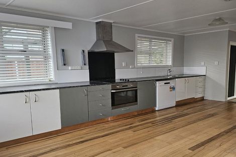 Photo of property in 70 Carrington Avenue, Silverdale, Hamilton, 3216