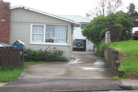 Photo of property in 61 Vodanovich Road, Te Atatu South, Auckland, 0610