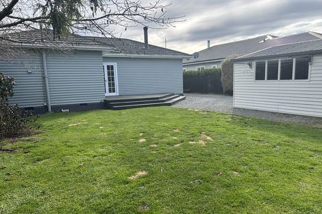Photo of property in 172 Weston Road, St Albans, Christchurch, 8052