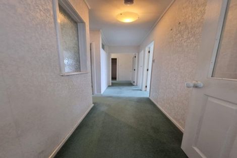 Photo of property in 116 Sturges Road, Henderson, Auckland, 0612