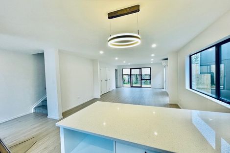 Photo of property in 12d Kelwyn Road, Kelston, Auckland, 0602