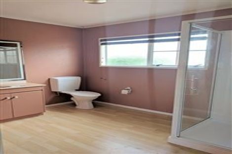 Photo of property in 1/52 Milford Road, Milford, Auckland, 0620