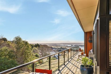 Photo of property in 15 Luxton Place, Mount Pleasant, Christchurch, 8081