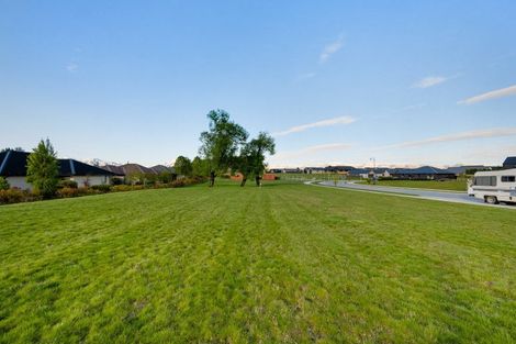 Photo of property in 31 Avalon Station Drive, Wanaka, 9305