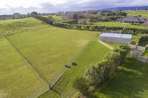 Photo of property in 28 Waipuna Grove, Levin, 5571