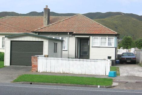 Photo of property in 115 Cambridge Terrace, Fairfield, Lower Hutt, 5011