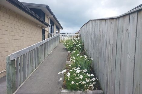 Photo of property in 26 Simpson Crescent, Raumati Beach, Paraparaumu, 5032