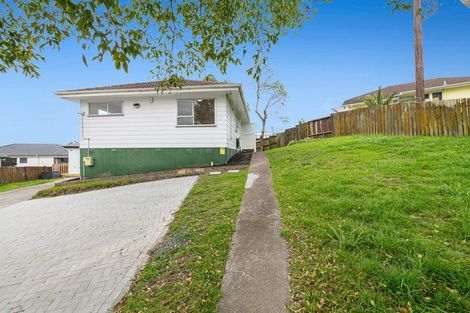 Photo of property in 10 Santiago Crescent, Unsworth Heights, Auckland, 0632