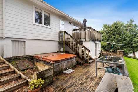 Photo of property in 17 Lysander Crescent, Beach Haven, Auckland, 0626