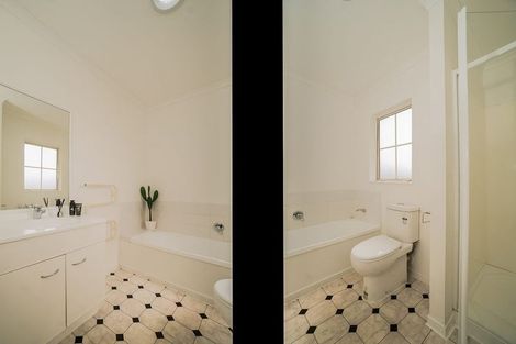 Photo of property in 12 Parkstone Place, Favona, Auckland, 2024