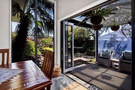 Photo of property in 9 Elizabeth Grove, Stratford, 4332