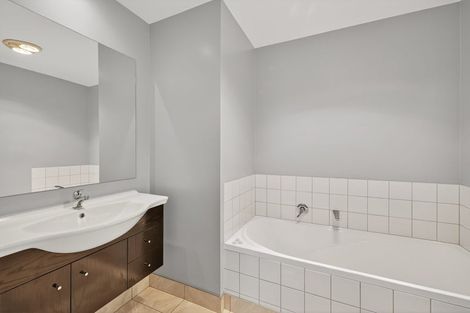 Photo of property in 1a Westburn Terrace, Burnside, Christchurch, 8041